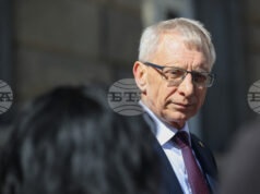 Ако няма удължителен закон за бюджета, България остава без яснота как ще се изплащат заплати и пенсии, каза Николай Денков от ПП-ДБ