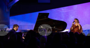 Американската певица Гретчен Парлато и двукратният носител на „Грами“ Тейлър Ейгсти изнесоха концерт в Пловдив