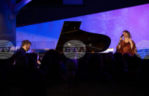 Американската певица Гретчен Парлато и двукратният носител на „Грами“ Тейлър Ейгсти изнесоха концерт в Пловдив