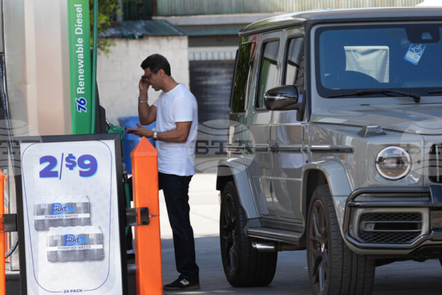 Американците очакват цените на бензина да се повишат след ударите в Иран, сочи социологическо проучване