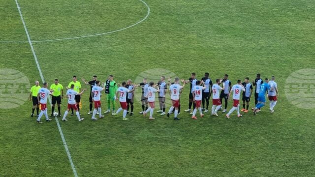 Бившият футболист Анжело Кючуков поема треньорския пост в Марек (Дупница) Бившият футболист Анжело Кючуков поема треньорския пост в Марек (Дупница)