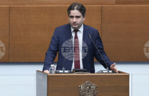 Божидар Божанов