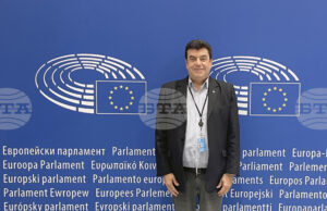 България не е най-бедната държава в ЕС, но остава страната с най-голямо неравенство в доходите, каза синдикалистът Веселин Митов за БТА