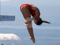 Българските състезатели по скокове във вода спечелиха шест златни и един сребърен медал от шампионата на Австрия Българските състезатели по скокове във вода спечелиха шест златни и един сребърен медал от шампионата на Австрия