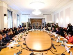 Бюджетната комисия към парламента ще разгледа промените в удължителния закон за бюджета на второ четене Бюджетната комисия към парламента ще разгледа промените в удължителния закон за бюджета на второ четене