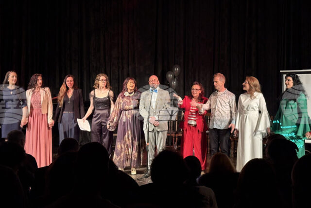 В Самоков се състоя благотворителна вечер на поезията в помощ В Самоков се състоя благотворителна вечер на поезията в помощ на деца в нужда