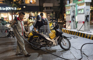 ВНА: Предлагат премахване на вносните мита за горивата за стабилизиране на доставките във Виетнам