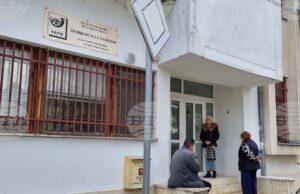 Великденските добавки ще бъдат изплатени с пенсиите за април, съобщи Националният осигурителен институт