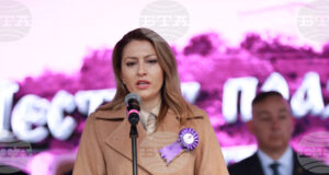 Велико Търново събира в едно великолепието на българското минало, красотата на настоящето и оптимизма за бъдещето, каза Рая Назарян