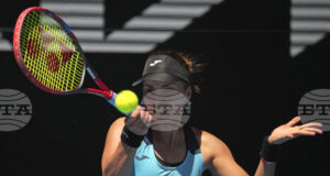 Виктория Томова постигна трета поредна победа на турнира по тенис в Чарлстън