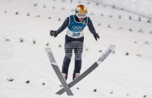Владимир Зографски преодоля квалификацията за ски скоковете в Осло
