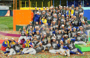 Във Венецуела обявиха национален празник, след като националният отбор по бейзбол победи САЩ и спечели за пръв път Световната класика