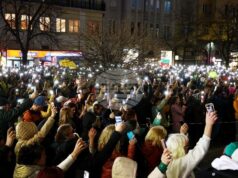 Граждани протестираха с настояване за истината за случаите „Петрохан" и „Околчица"