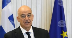 Никос Дендиас