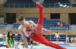 Давид Иванов спечели златен медал на финала на кон с гривни на Световната купа по спортна гимнастика в Баку