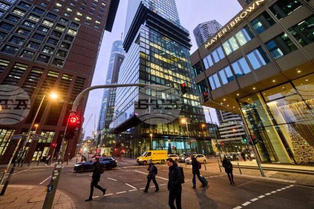 Делът на работещите дистанционно в Германия се стабилизира на малко под 25 на сто, сочи проучване на „Ифо“