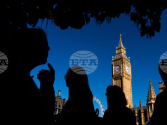 Доходността по 10-годишните британски държавни облигации се покачи до 5 на сто за първи път от 2008 г. Доходността по 10-годишните британски държавни облигации се покачи до 5 на сто за първи път от 2008 г.