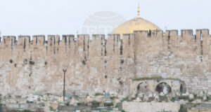 ЕС разкритикува отказа латинския патриарх на Йерусалим да бъде допуснат до Божи гроб; Нетаняху нареди незабавно да му се даде достъп