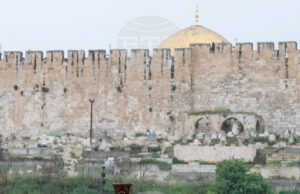 ЕС разкритикува отказа латинския патриарх на Йерусалим да бъде допуснат до Божи гроб; Нетаняху нареди незабавно да му се даде достъп ЕС разкритикува отказа латинския патриарх на Йерусалим да бъде допуснат до Божи гроб; Нетаняху нареди незабавно да му се даде достъп