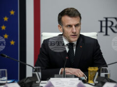 Енманюел Макрон призова иранския си колега за незабавно спиране на атаките на Ислямската република в Близкия изток Енманюел Макрон призова иранския си колега за незабавно спиране на атаките на Ислямската република в Близкия изток