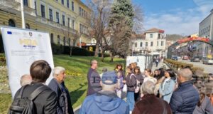 Изложба във Велико Търново събра фрагменти от литературни произведения и илюстрации на утвърдени творци и ученици