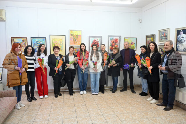 Изложба с картини, рисувани от жени, беше открита в художествена Изложба с картини, рисувани от жени, беше открита в художествена галерия „Кутловица“ в Монтана