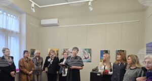 Изложбата "Изкушения" в Къщата на художниците в Плевен представя дамите от Дружеството на плевенските художници