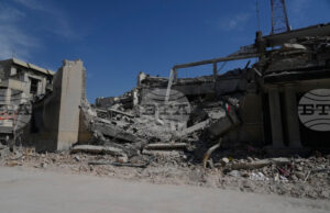 Израелската армия съобщи, че е ударила ключов ирански военен комплекс, Техеран съобщи, че е пострадал дворецът "Голестан", обект на ЮНЕСКО