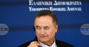 Израелският министър на отбраната заплаши за удар по ливанската “инфраструктура“, ако ливанското правителство не разоръжи "Хизбула"