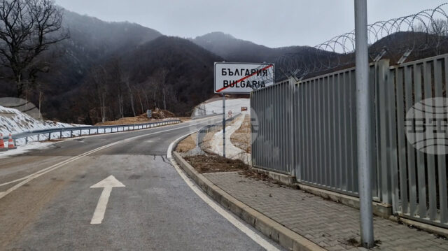 Интензивен е трафикът на ГКПП „Капитан Андреево“ и „Лесово“ на Интензивен е трафикът на ГКПП „Капитан Андреево“ и „Лесово“ на изход за товарни автомобили