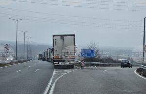 Трафикът е интензивен на ГКПП „Капитан Андреево“ и „Лесово“ на изход за товарни автомобили