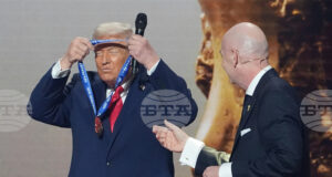 Инфантино каза, че Тръмп приветства участието на Иран на Световното първенство по футбол