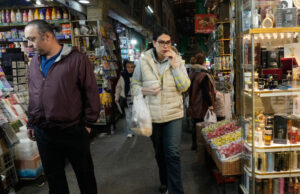 Иран забрани износа на храни в условия на война