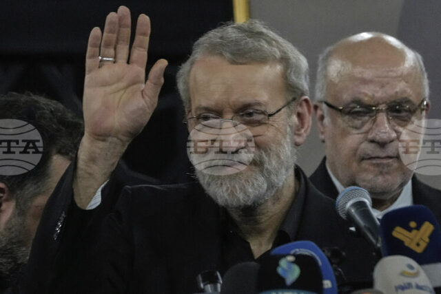 Иран няма да преговаря със САЩ, каза Али Лариджани