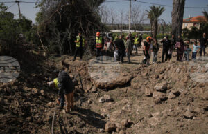 Иранските революционни гвардейци твърдят, че са атакували израелското летище "Бен Гурион" с ракети