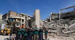 Иранският Червен полумесец съобщи за 4000 разрушени цивилни сгради в Иран