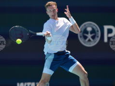 Иржи Лехечка се класира за четвъртфиналите на тенис турнира в Маями