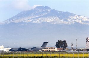 Военна база "Сигонела" на остров Сицилия