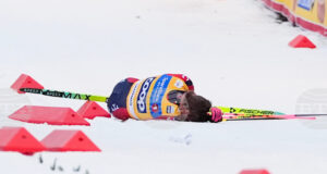 Йоханес Клаебо падна тежко в домашното състезание в Драмен и бе откаран в болница