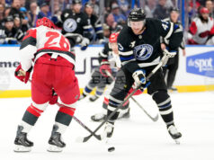 Каролина победи Тампа Бей в НХЛ