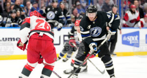 Каролина победи Тампа Бей в НХЛ