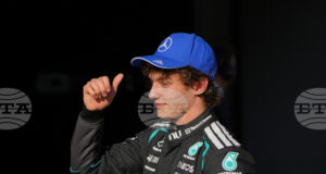 Кими Антонели е съсредоточен изцяло върху неделното състезание за Голямата награда на Китай във Формула 1, въпреки трудностите в квалификацията