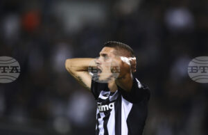 Кирил Десподов се върна в игра за ПАОК само след една пълноценна тренировка, дербито на върха в Гърция завърши без голове