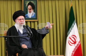 Кои са ключовите претенденти за наследник на върховния лидер на Иран според саудитски вестник