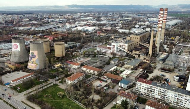 Констатирани са нарушения при две от проверяваните топлофикационни дружества - в София и Гълъбово, съобщиха за БТА от ДАМТН