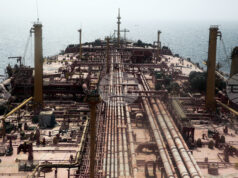 Кувейт намалява производството на петрол като предпазна мярка на фона на напрежението с Иран