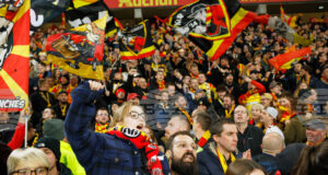 Ланс победи Метц като домакин и се доближи на точка от лидера в Лига 1 Пари Сен Жермен