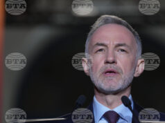 Левицата запазва Париж: Социалистът Еманюел Грегоар печели кметските избори Победителят в местните избори в Париж - социалистът Еманюел Грегоар