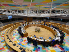 Лидерите на ЕС настояват за минимална възраст за потребителите на социалните мрежи