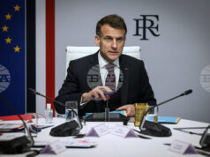 Макрон съобщи, че френски войник е загинал по време на атака в Ирак